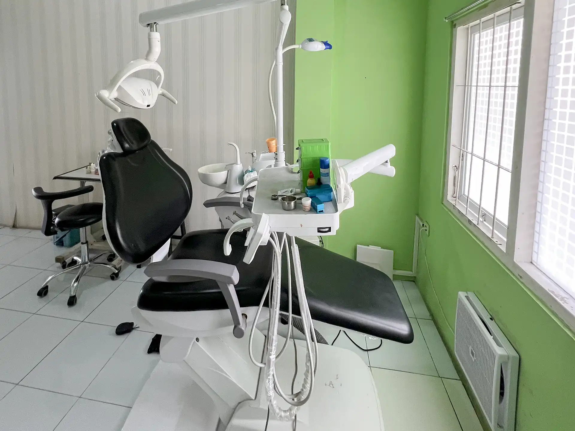 Layanan Poli Gigi Modern